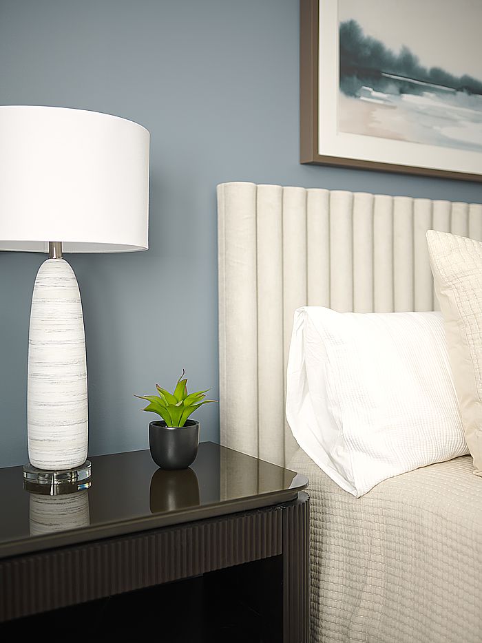 Let professional decorator Mary Elliott help with choosing the right paint colors for your home.